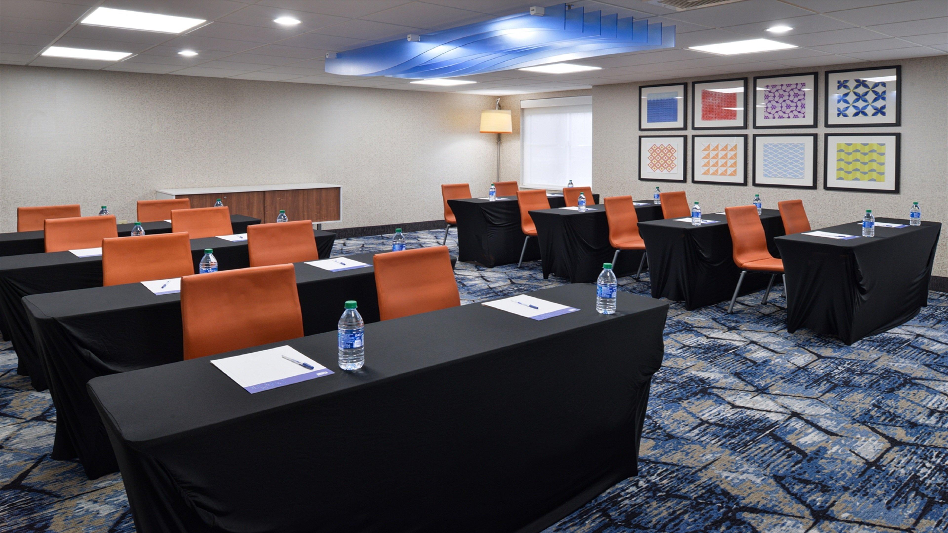 Holiday Inn Express Wixom By Ihg Extérieur photo
