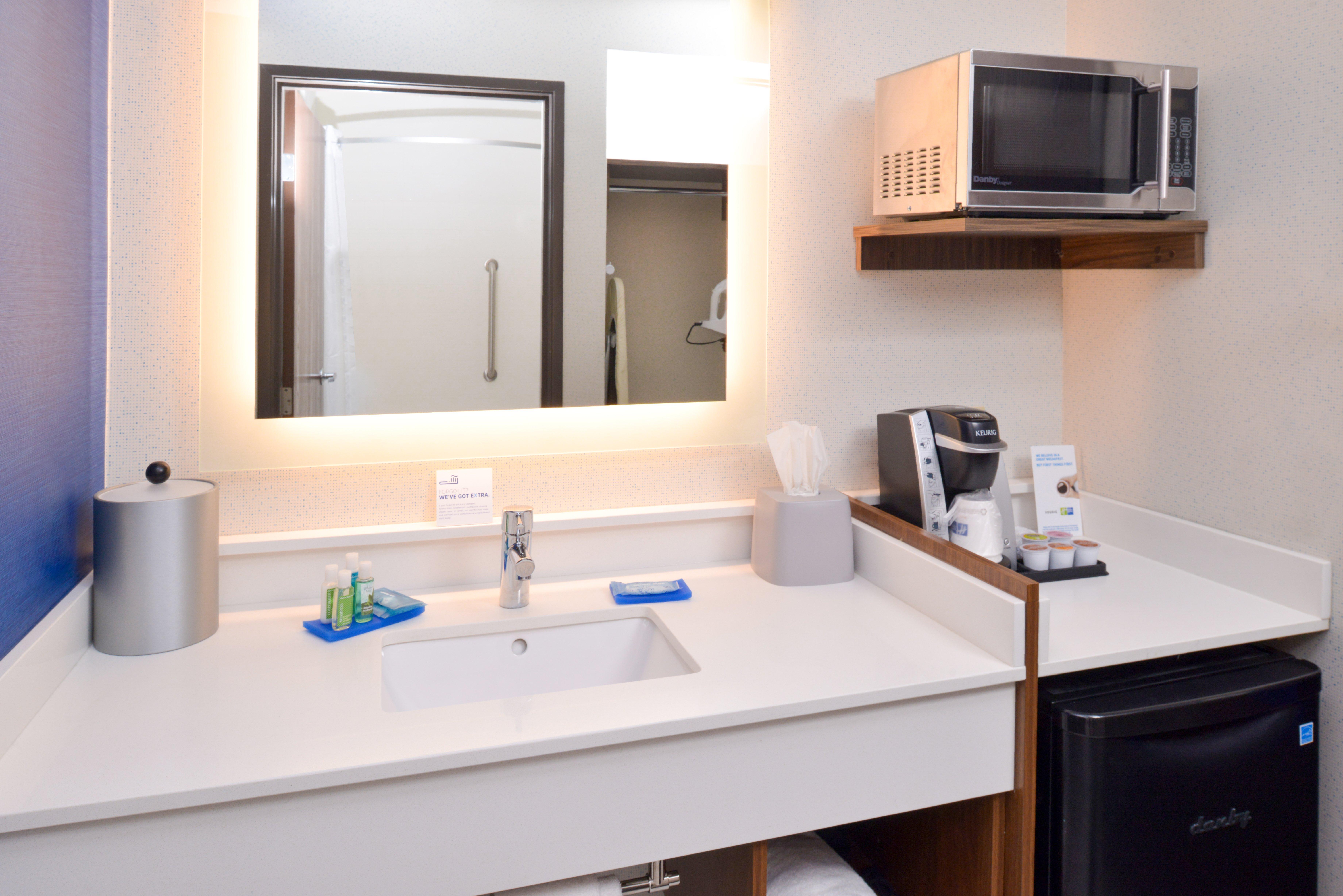Holiday Inn Express Wixom By Ihg Extérieur photo