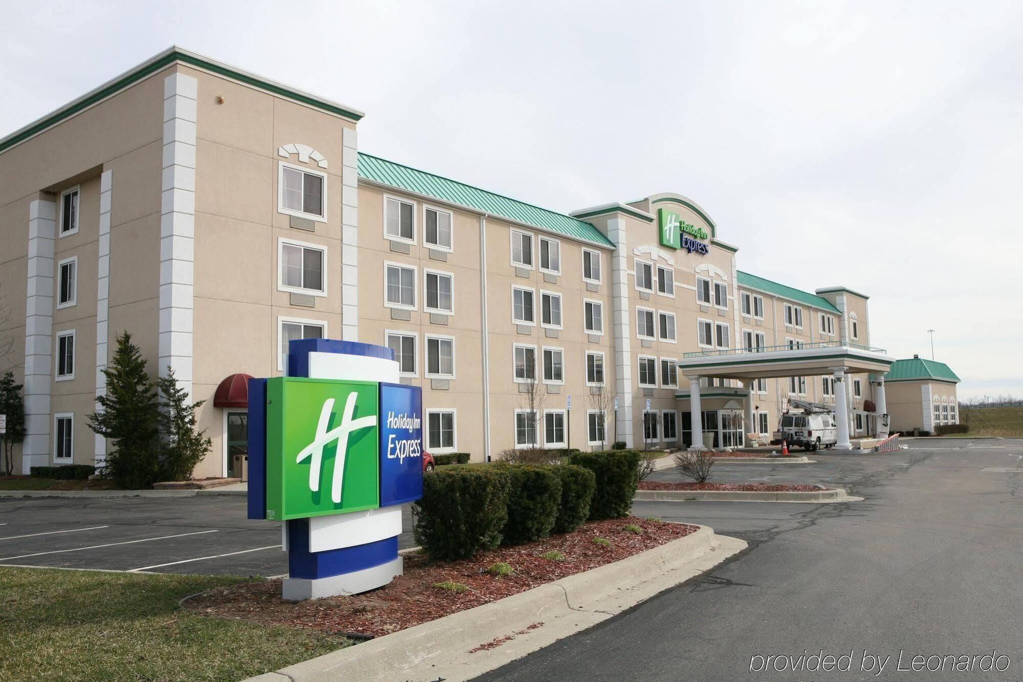 Holiday Inn Express Wixom By Ihg Extérieur photo